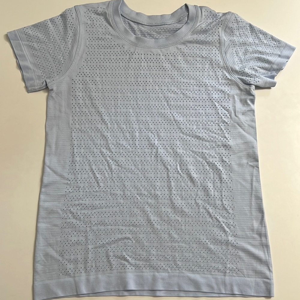 Lululemon Tshirt
